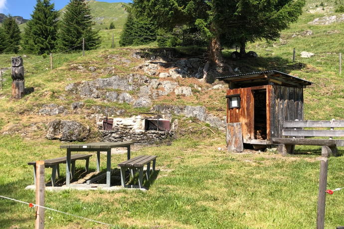 Grillplatz Trutg da Stiarls oberhalb Triel Grillplatz Trutg da Stiarls oberhalb Triel