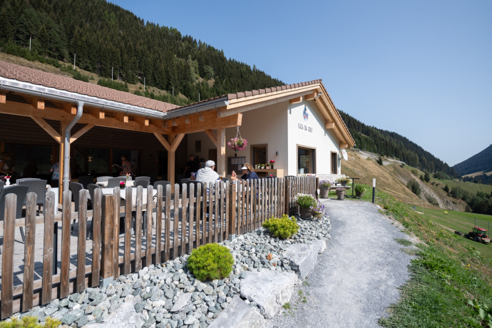 Golfrestaurant mit Terrasse Golfrestaurant mit Terrasse