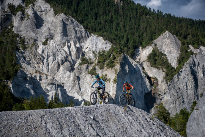 Alpine Circle Bike-Tour Schweizer Jugendherberge Alpine Circle Bike-Tour Schweizer Jugendherberge