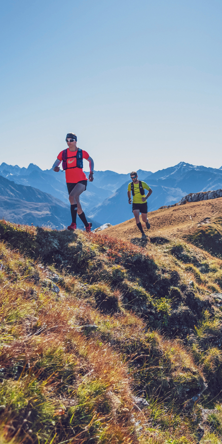Trailrunner in der Region Davos Klosters (Foto: © Destination Davos Klosters / Johannes Hüchelheim) Trailrunner in der Region Davos Klosters