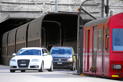 Autoverladestation Selfranga der Rhätischen Bahn