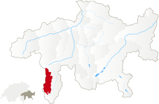 Karte mit rot markiertem Parkperimeter des Parco Val Calanca im Kanton Graubünden, Schweiz