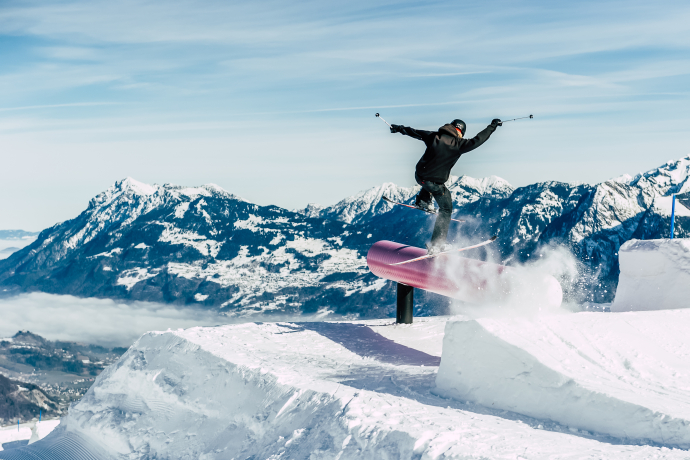 © Michael Donadel Young Mountain Skifahrer im Riderpark Pizol (Foto: © Michael Donadel Young Mountain)