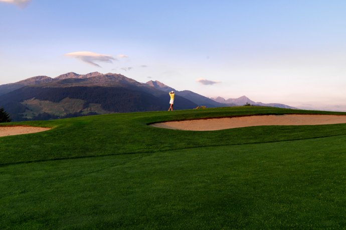 Golfplatz Brigels (Foto: © Graubünden Ferien / Alfonso Smith) Golfplatz Brigels