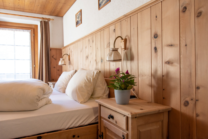 Doppelzimmer im B&B Alpina (Foto: © Cedric Grond) Doppelzimmer im B&B Alpina in Sta. Maria