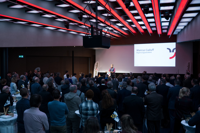 Gute Stimmung nach sehr erfolgreichen Festtagen am Neujahrsapéro von Graubünden Ferien in Chur. @ GRF  Gute Stimmung nach sehr erfolgreichen Festtagen am Neujahrsapéro von Graubünden Ferien in Chur. @ GRF