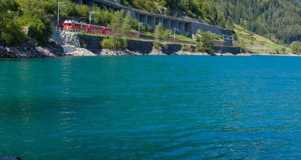 Lago di Poschiavo Lago di Poschiavo