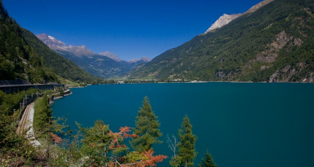 Lago di Poschiavo Lago di Poschiavo