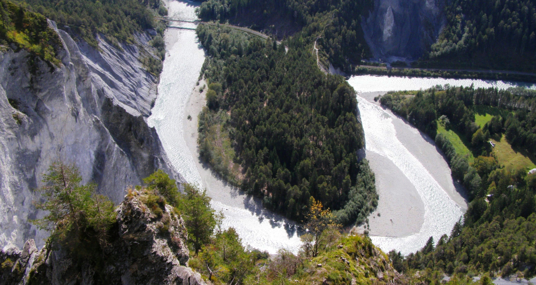 Aussichtsturm Conn und Blick in Rheinschlucht Aussichtsturm Conn und Blick in Rheinschlucht