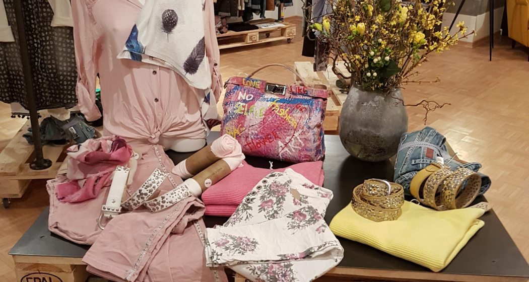 Moda Topolino (oua_37566034_image) Moda Topolino (oua_37566034_image)