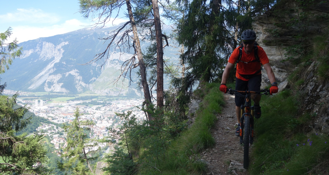 Höhenweg Mittenberg-Maladers Höhenweg Mittenberg-Maladers