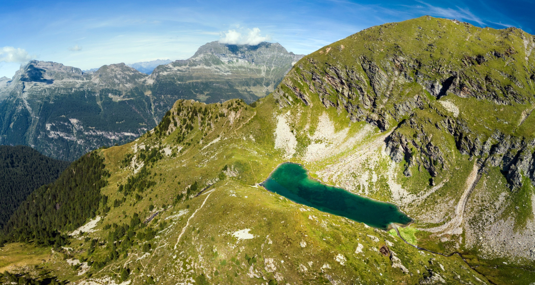 von Rossa zum Calvaresc (herzförmiger Bergsee) (oua_600530653_image) von Rossa zum Calvaresc (herzförmiger Bergsee) (oua_600530653_image)