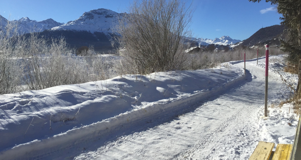 Sitzbänke Promulins (oua_605632612_image) Sitzbänke Promulins (oua_605632612_image)