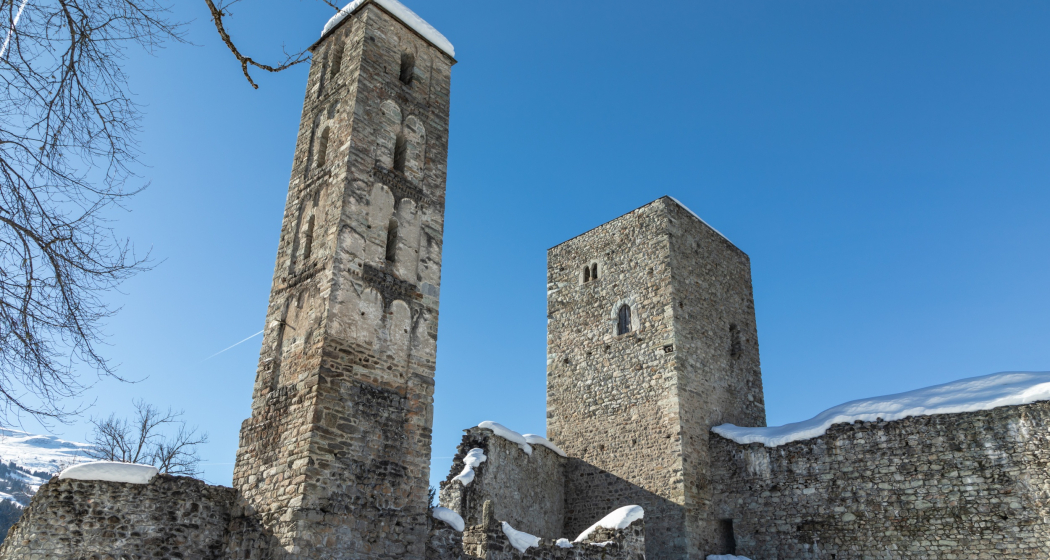 Aufnahme der Burganlage Jörgenberg im Winter. Aufnahme der Burganlage Jörgenberg im Winter.