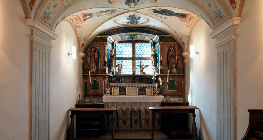 Das Foto zeigt die Kapelle St. Apollonia in Trun Das Foto zeigt die Kapelle St. Apollonia in Trun