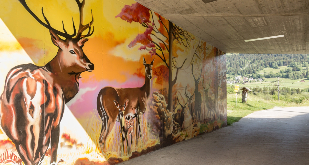 Unterführung in Castrisch mit Hirsch Zeichnungen Unterführung in Castrisch mit Hirsch Zeichnungen