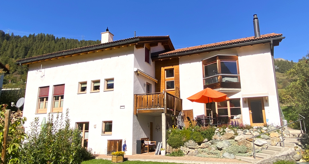 Haus Senda 495D, Südseite, Studio-Ferienwohnung Süd im mittleren EG rechts. Haus Senda 495D, Südseite, Studio-Ferienwohnung Süd im mittleren EG rechts.