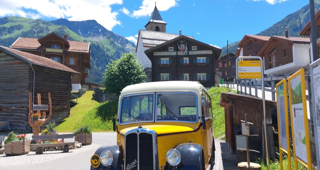 Nostalgiepostauto-Fahrten von Tschiertschen zur Alp Farur und nach Molinis (gdl_819661990_image) Nostalgiepostauto-Fahrten von Tschiertschen zur Alp Farur und nach Molinis (gdl_819661990_image)