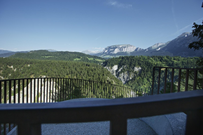 Gorges du Rhin (oua_23055952_image) Gorges du Rhin (oua_23055952_image)