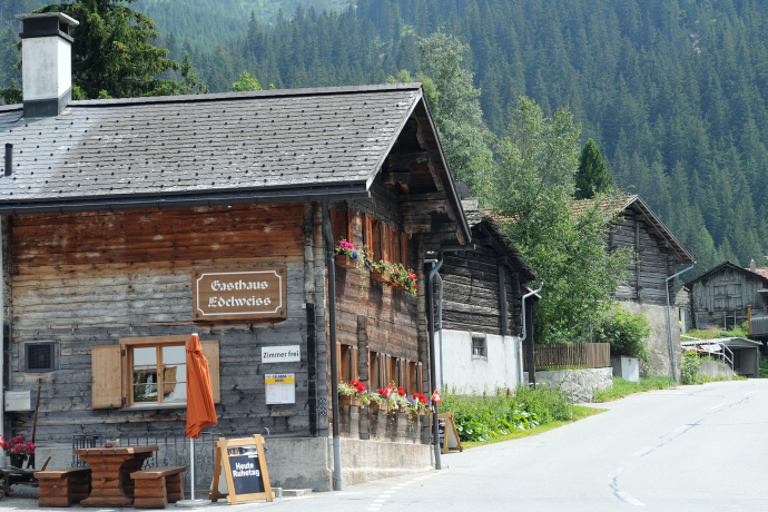 Guesthouse Edelweiss (oua_611519360_image) Guesthouse Edelweiss (oua_611519360_image)