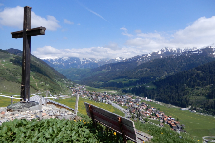 Kreuz beim Mises Grond Kreuz beim Mises Grond