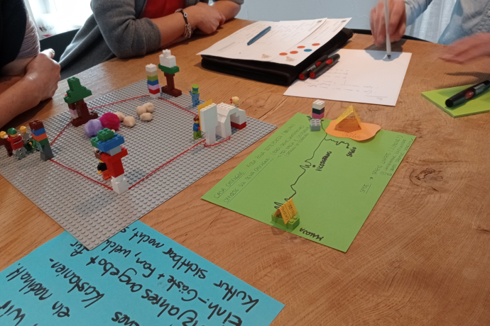Prototypen aus verschiedenen Materialien Prototypen aus verschiedenen Materialien